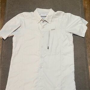 Men’s Columbia LightGray Casual Button Down Shirt Size XS/TP Like New Condition